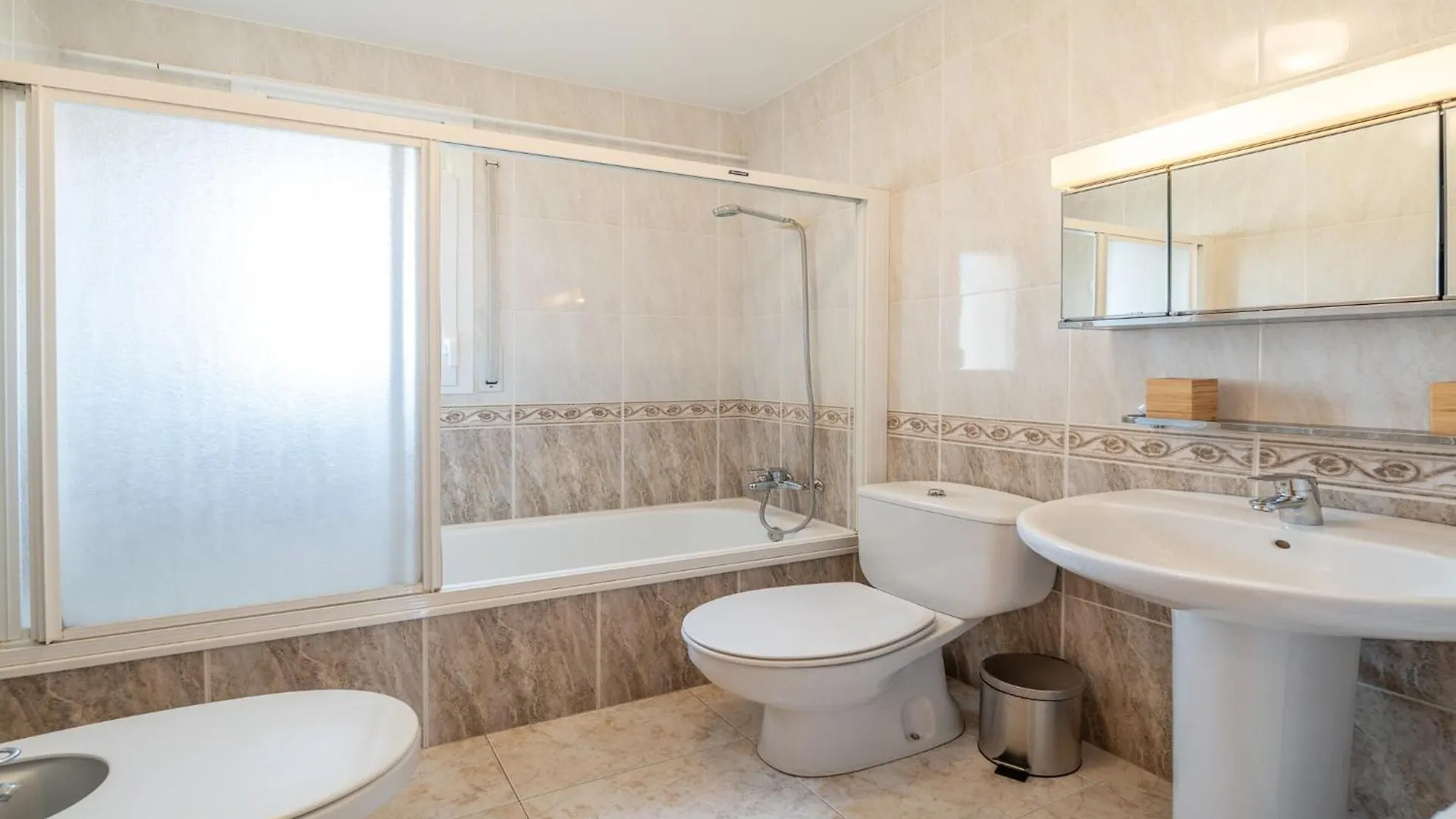 5 Bedroom Villa In L'Escala