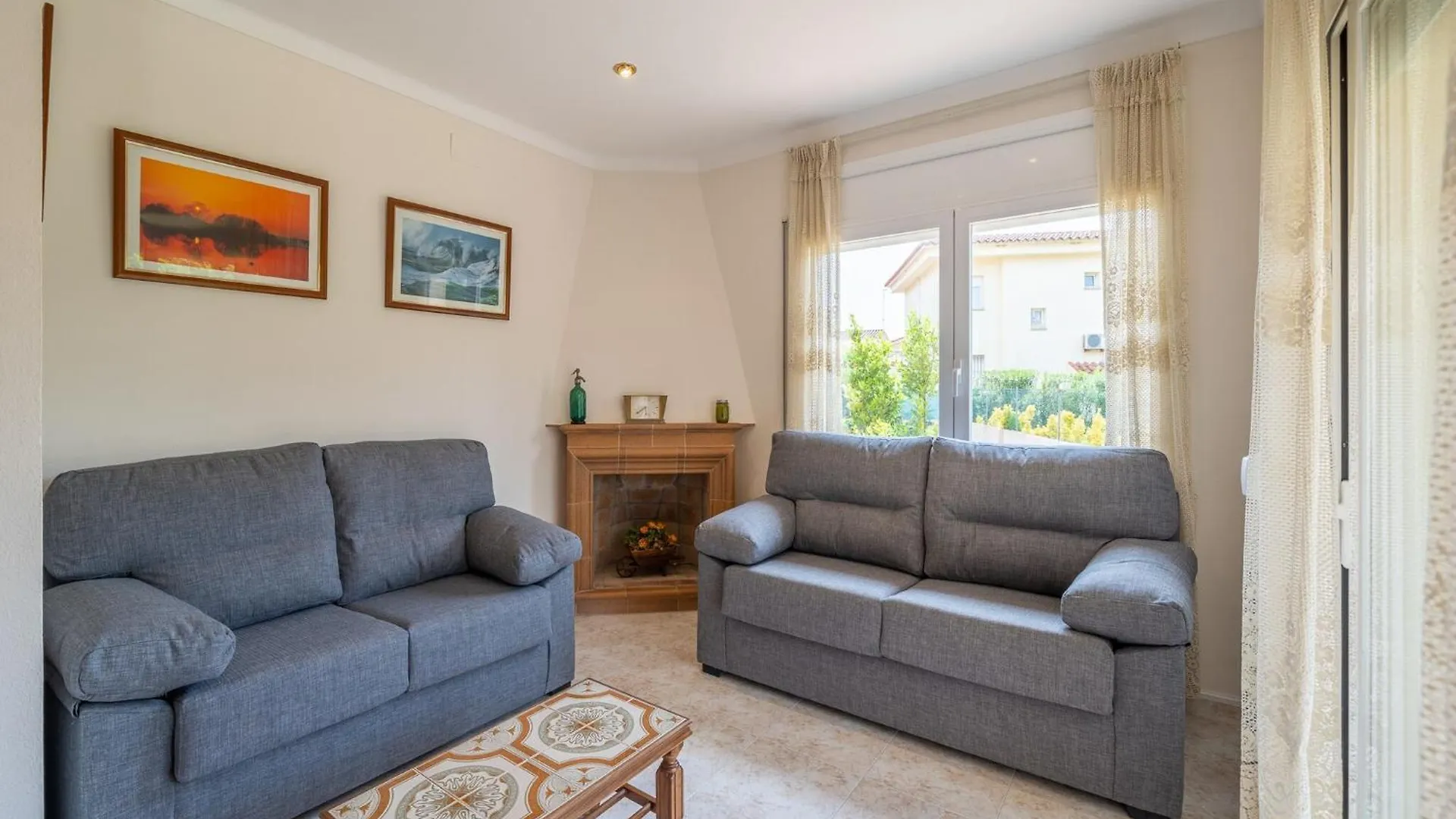 5 Bedroom Villa In L'Escala